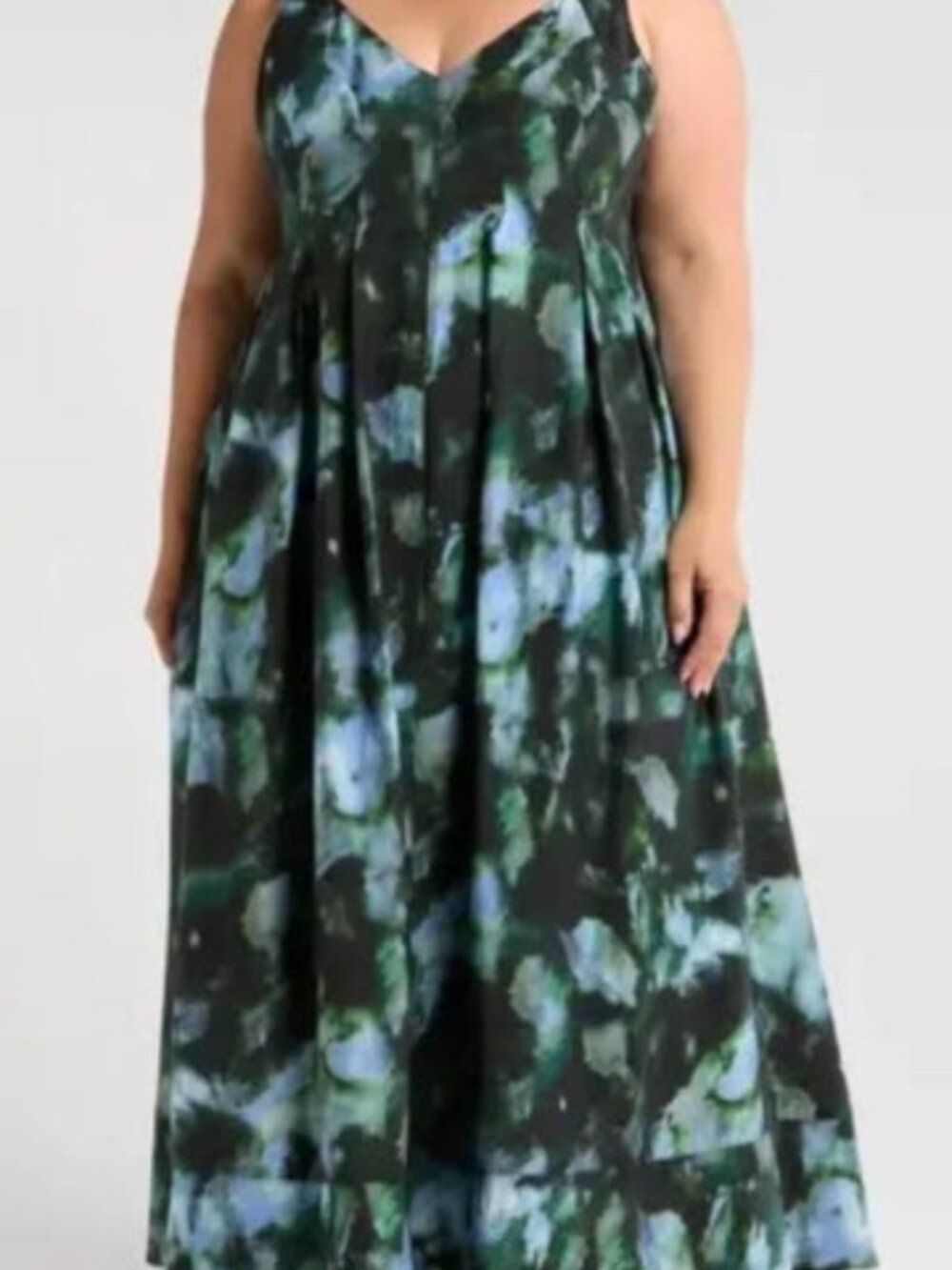 Pleated Maxi Sundress with Pockets.  Plus Size NWT